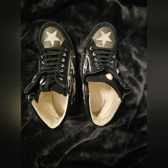 Chanel Black/Grey CC Double Zip Accent High Top Sneakers - Picture 4 of 5